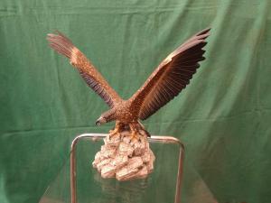 Aquila in ceramica